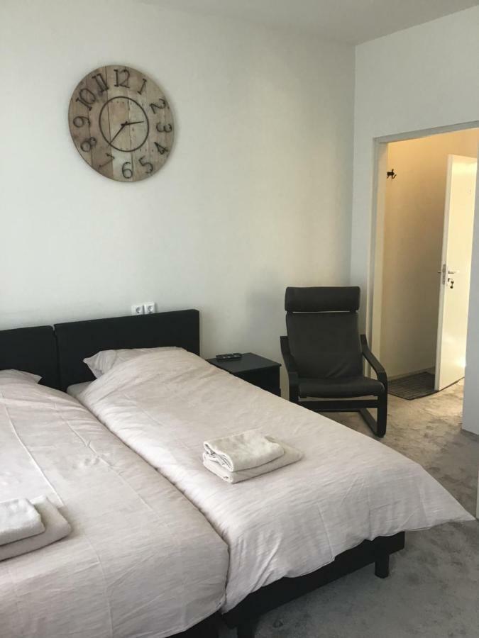 Pension Buitenzicht Geervliet Exteriör bild